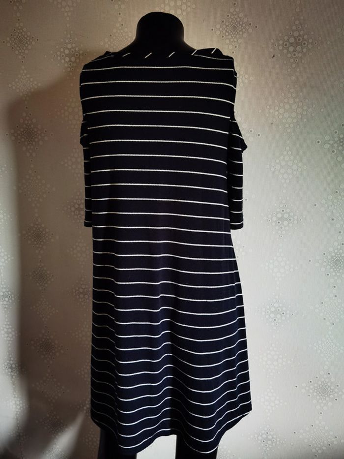 D2718 - robe taille XS - photo numéro 2