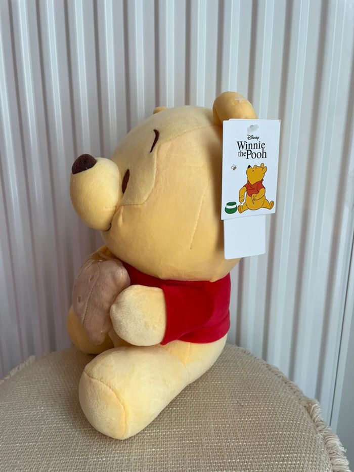 Peluche Disney Winnie l’ourson 🍯 - photo numéro 8