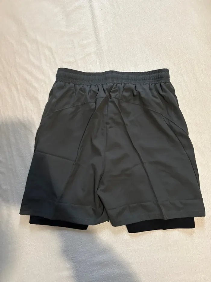 Short own the run spray dye 2-in-1 taille XL - photo numéro 4