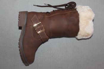 bottes marron fourrées 25