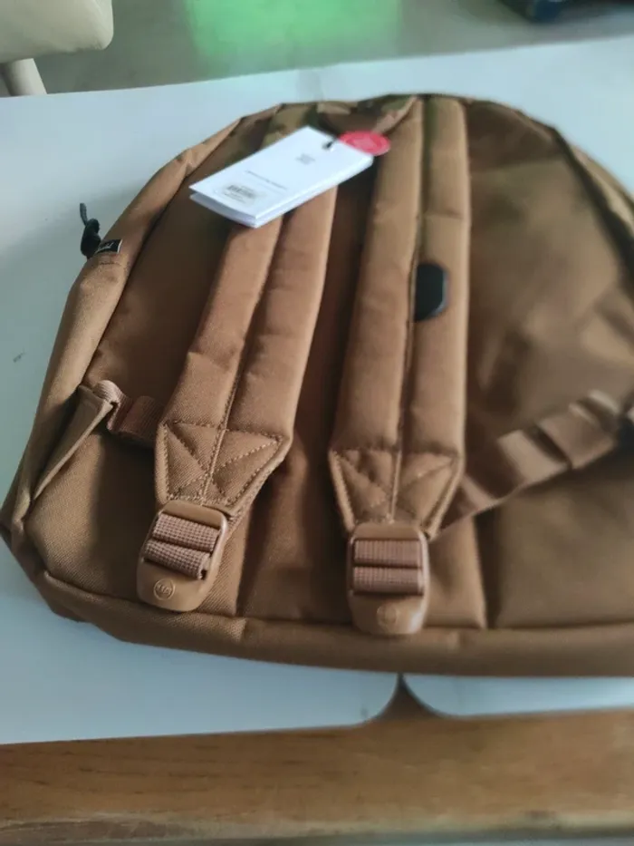 Sac a dos Herschel rubber settlement 23 l neuf - photo numéro 3
