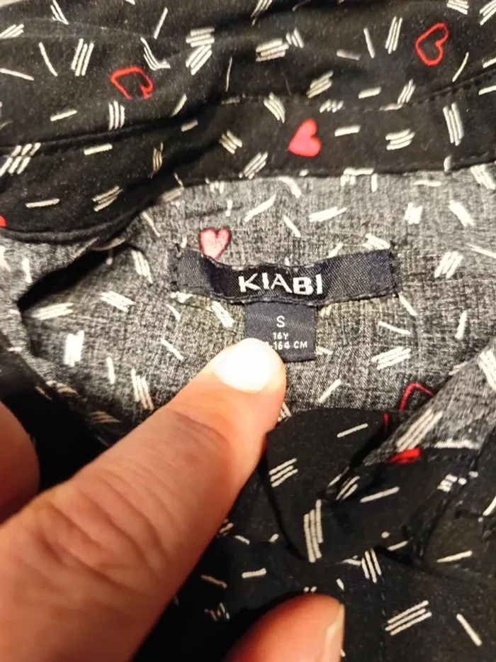 Vends chemisier manches longues Kiabi taille S. - photo numéro 4