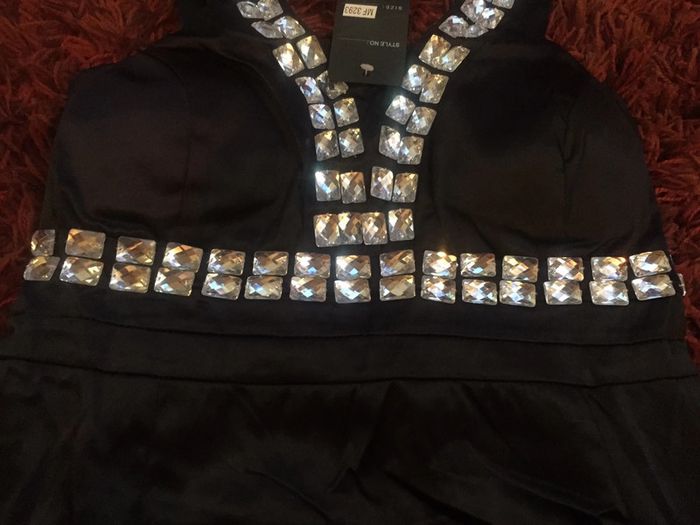 robe dos nu noir ornée de strass - photo numéro 5