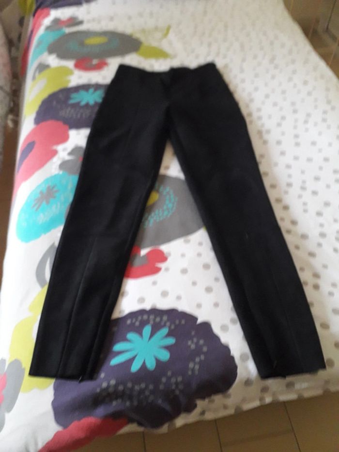Pantalon noir Zara en suédine 363622892105