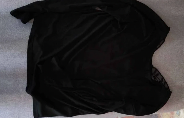 T-shirt  papillon noir manches longues 36/S Shein - photo numéro 3