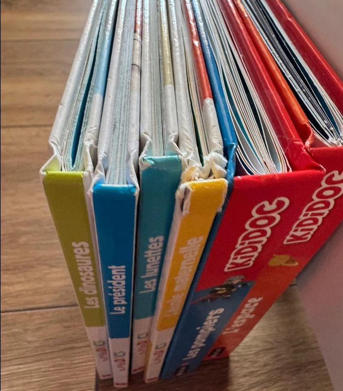 Lot livres mes p’tits docs et kididoc - photo numéro 6