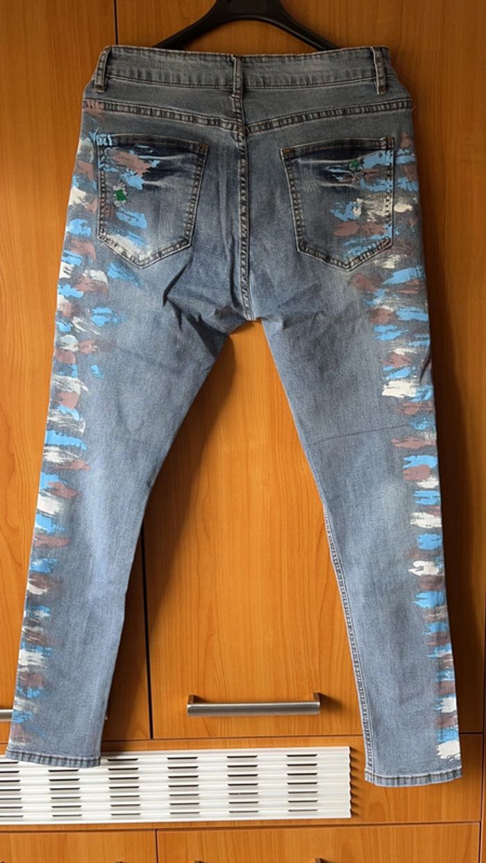Jean avec taches de peinture taille 30 - photo numéro 5