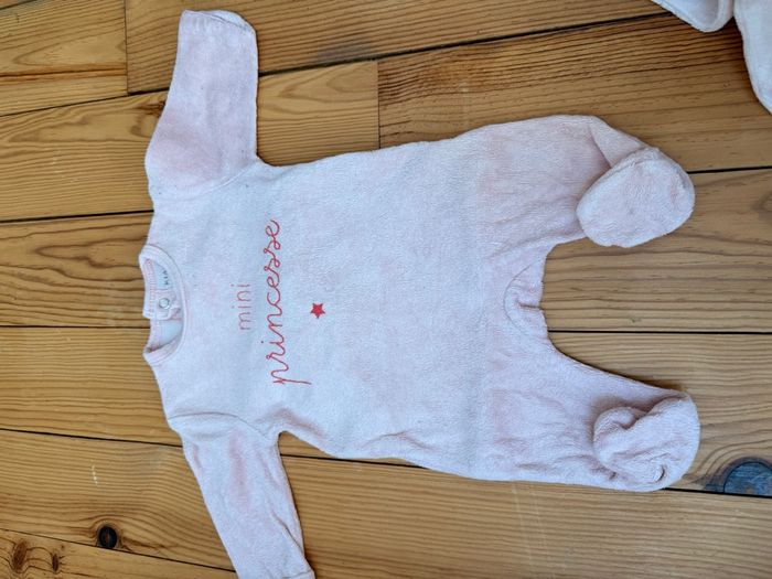 Lot 2 pyjamas rose 1 mois - photo numéro 2