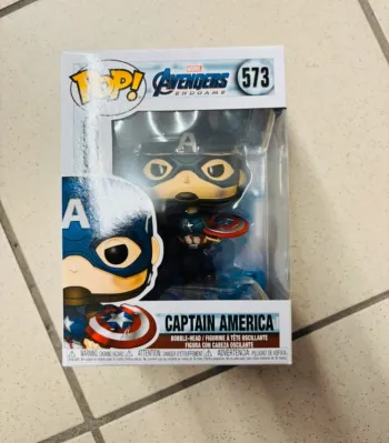 Pop captain America 573 neuve Marvel
