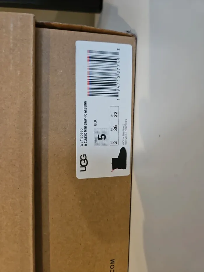 Ugg noire - photo numéro 4