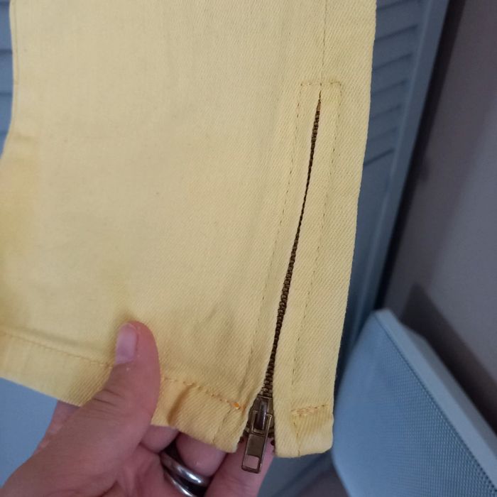Pantalon jaune - photo numéro 3