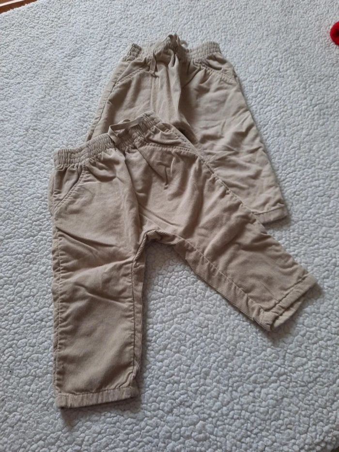 Lot 2 pantalons 9-12 mois