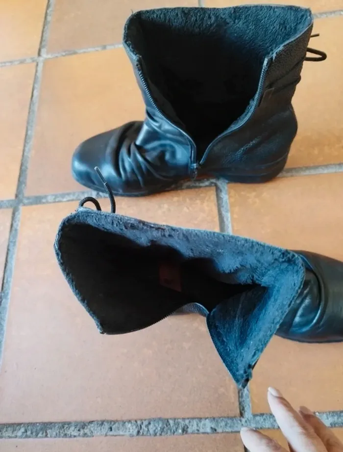 Chaussures taille 38 - photo numéro 10