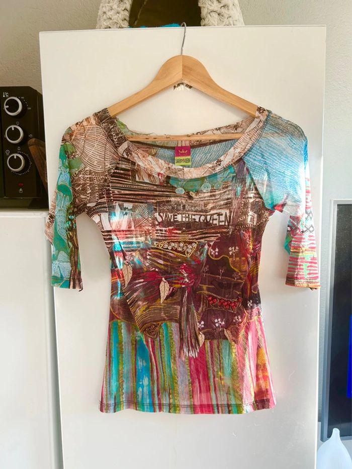 Haut Save The Queen rare