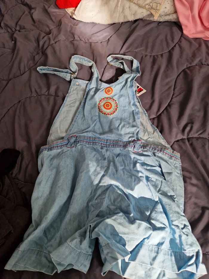 Salopette short neuve - photo numéro 2