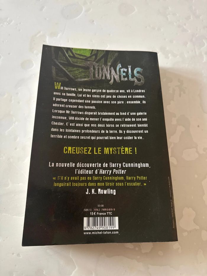 Livre Tunnels - photo numéro 3