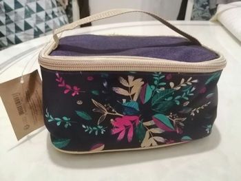 Vanity Yves Rocher violet et doré.