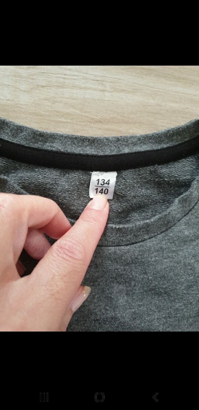 Sweat fille paillettes 9/10 ans - photo numéro 3