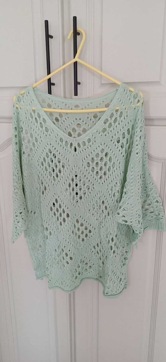Pull brodé