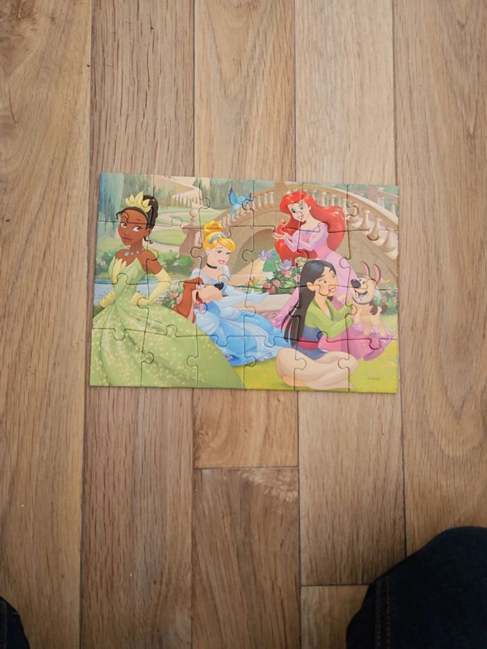 🧩 Puzzle princesse Disney 24pieces - photo numéro 2