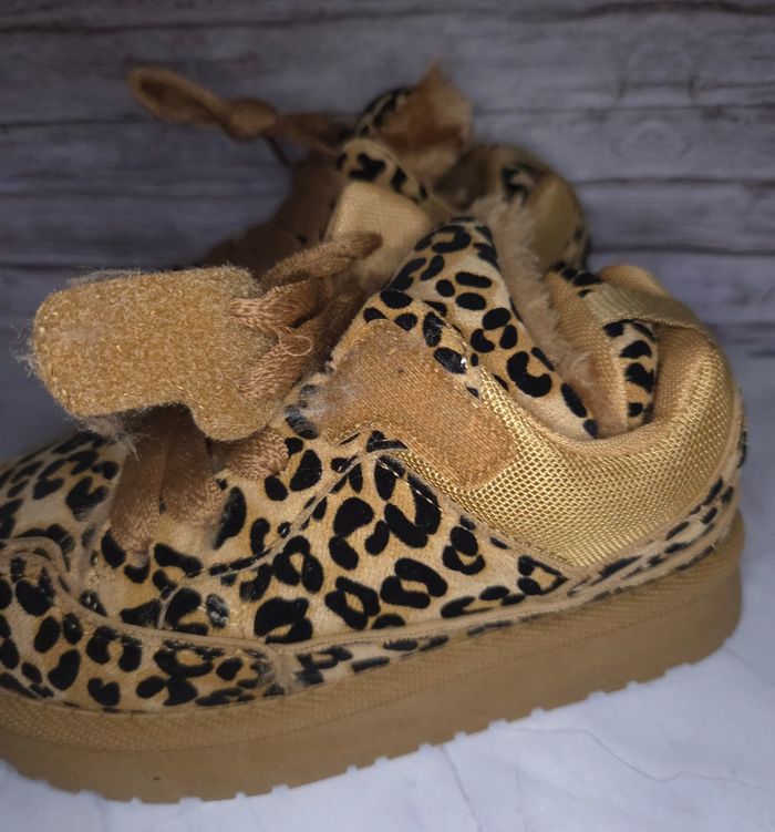Baskets polaires filles léopard tendances - Taille 30 - NEUVES 🌟 - photo numéro 2