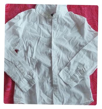 Chemise blanche classique - élégante et intemporelle, Kiabi, neuve,taille 6 ans