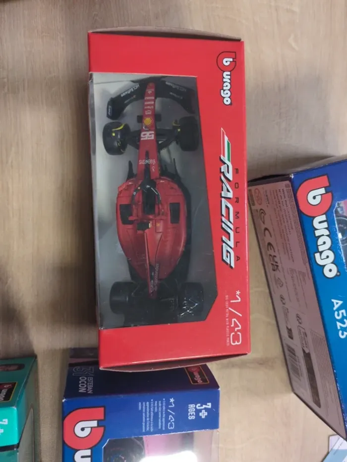 Lot de 5 voitures burago formule 1 1/43 - photo numéro 7