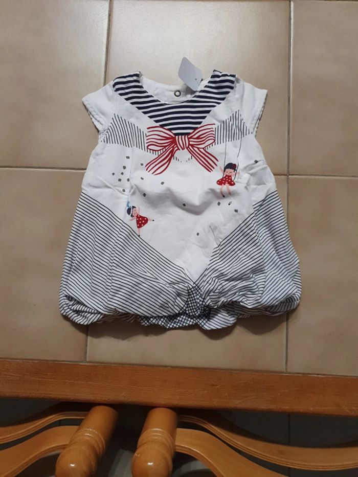 Robe boule catimini neuve 3 mois