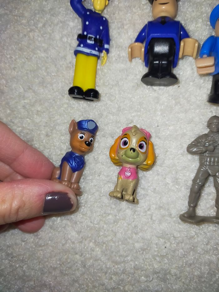 Lot divers petites figurines vintage et personnages Disney - photo numéro 10