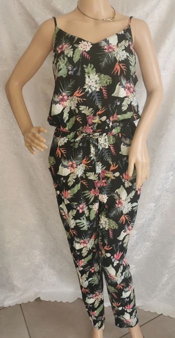 Combinaison tropicale. Vert. Rose. Taille 42 Kiabi