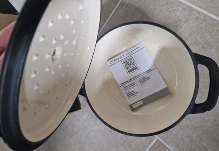 Cocotte en fonte NEUVE - photo numéro 5