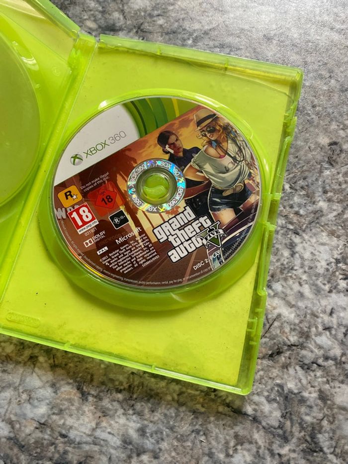 grand theft auto V Xbox 360 - photo numéro 4