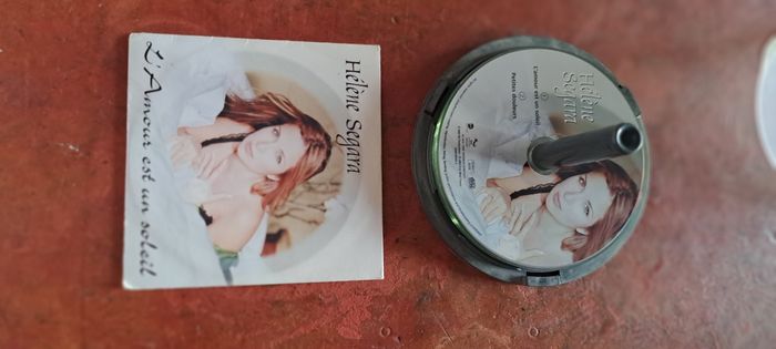 Cd Hélène ségara l'amour est un soleil