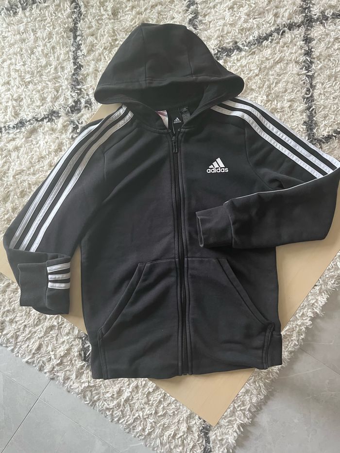 Gilet à capuche Adidas