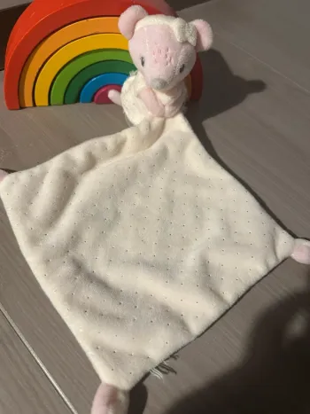 Doudou souris rose robe blanche et mouchoir point doré mots d enfants 30cm