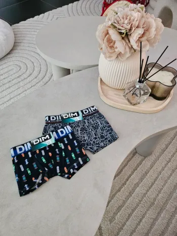 2 boxers dim neuf
