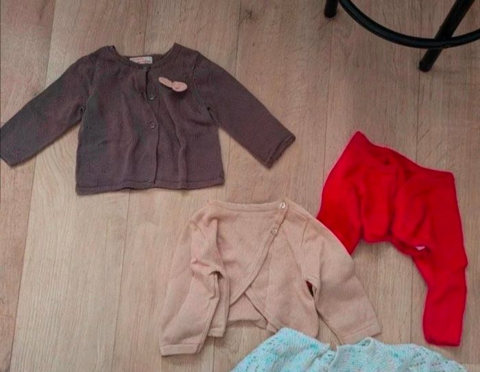 Lot 3 gilets fille 9 Mois 71cm - photo numéro 1