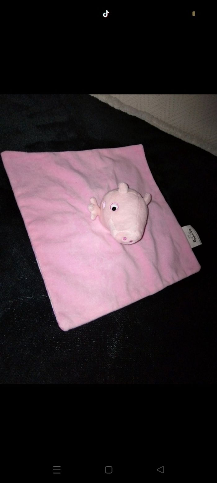 Doudou Peppa pig