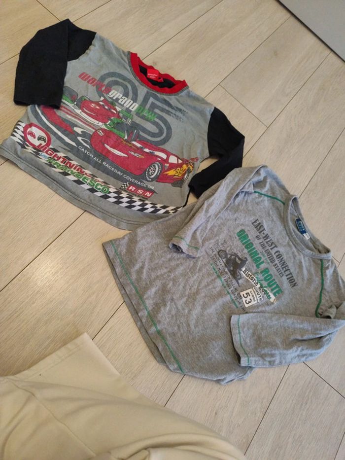 Lot de deux t-shirts à longue manche garçon