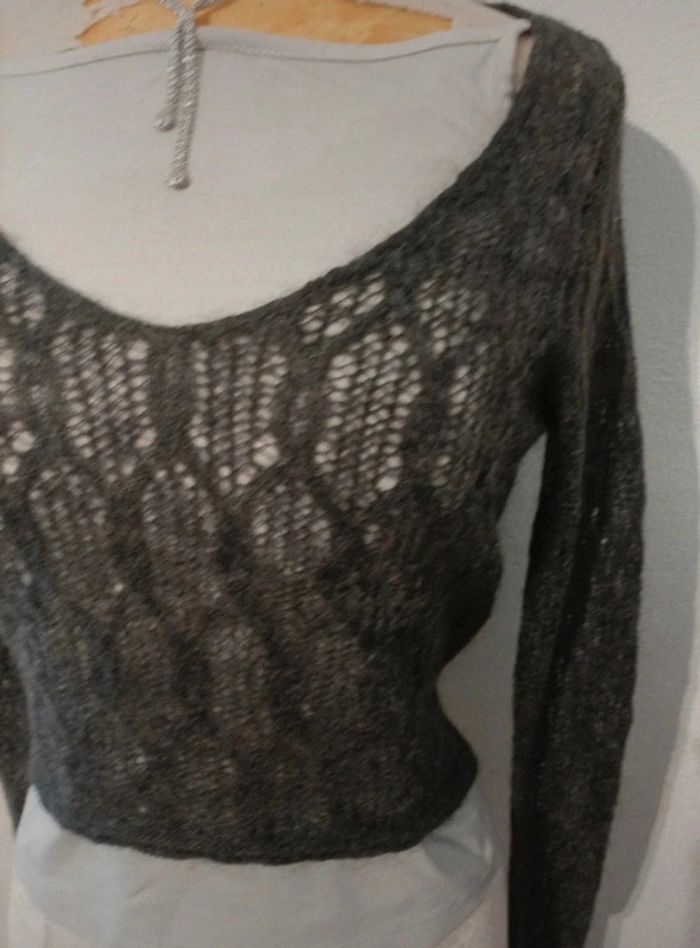 Superbe pull top crop ajouré - photo numéro 2