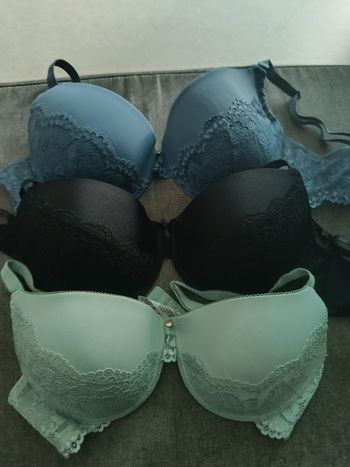 Lot soutien-gorge 100D