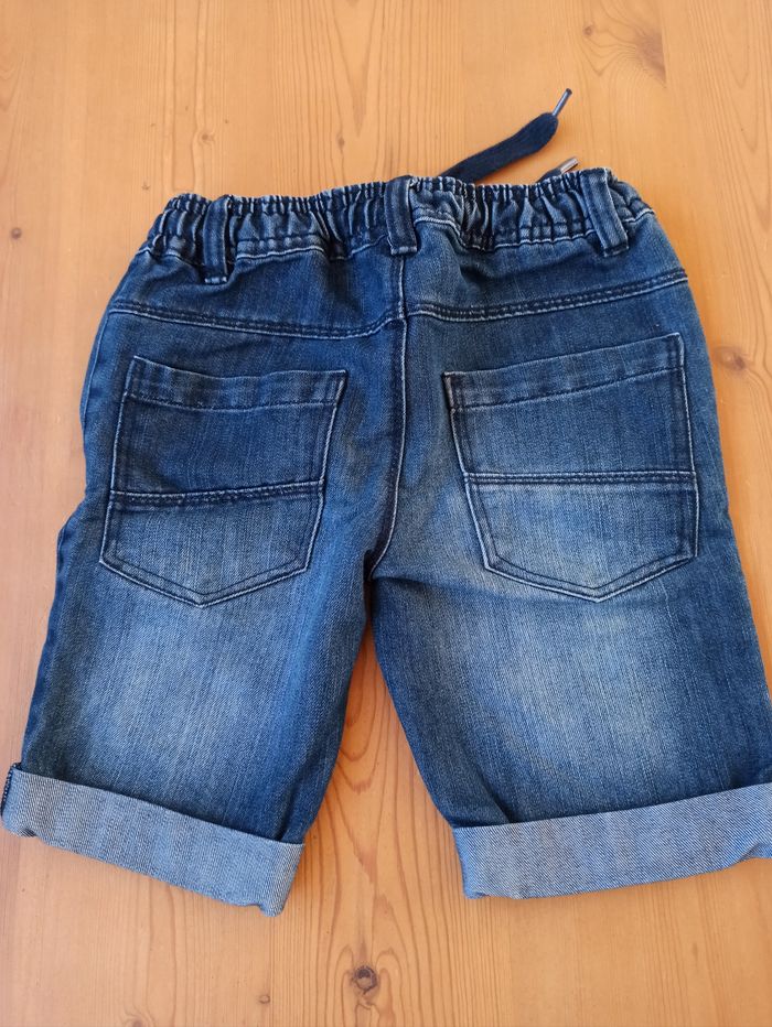 Short en jean neuf 5 ans - photo numéro 2