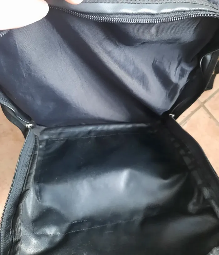 Sac 'Eastpak" - photo numéro 8