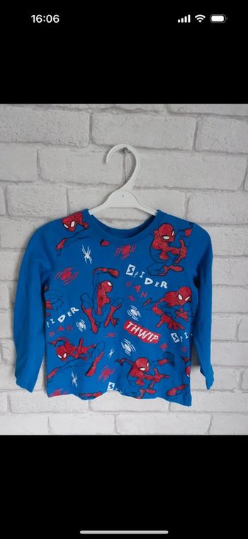 Tee-shirt manches longues Spiderman C&A  taille 3 ans