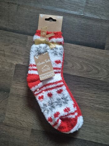 Chaussettes d'hiver antidérapantes thème Noël. Taille 36-41. NEUVES