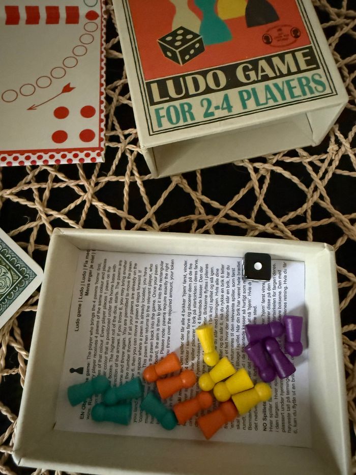 Matchbox Fun Matchbox Fun Mini Ludo Game Freepost lot - photo numéro 3