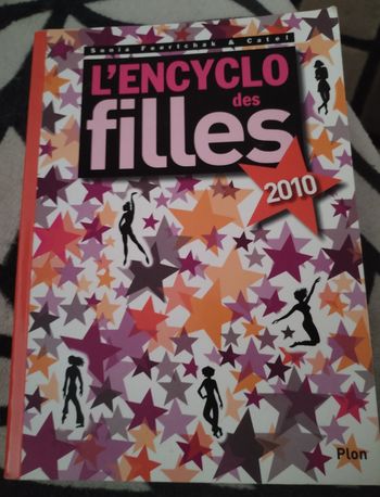 L'encyclo des filles pour ados 600 pages neuf