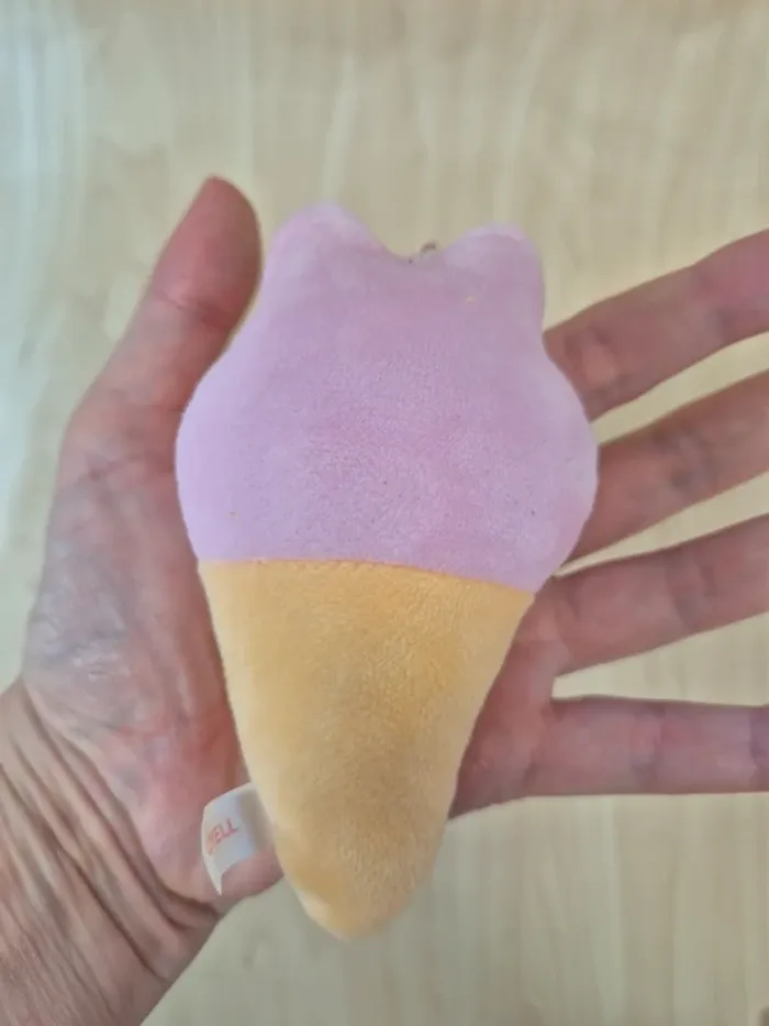 Porte-clés Peluche Tsuburana Hitomi "Ichigo fare" : Soft Cream - photo numéro 3