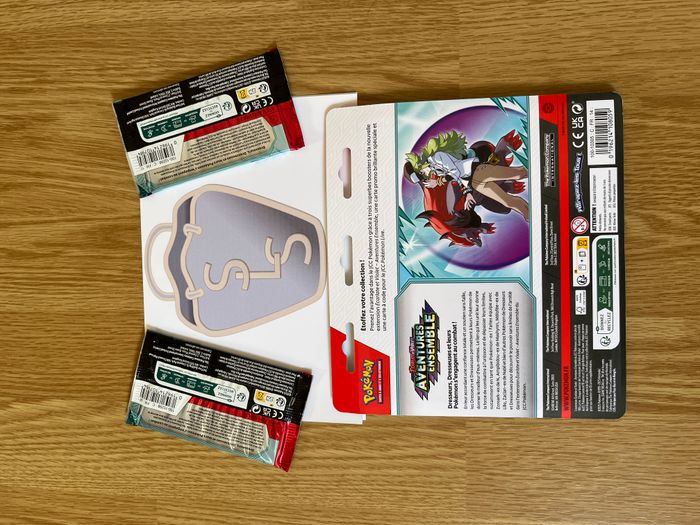 Lot : Tripack Pokémon, Aventures ensemble EV09 + 2 boosters EV09 français - photo numéro 2