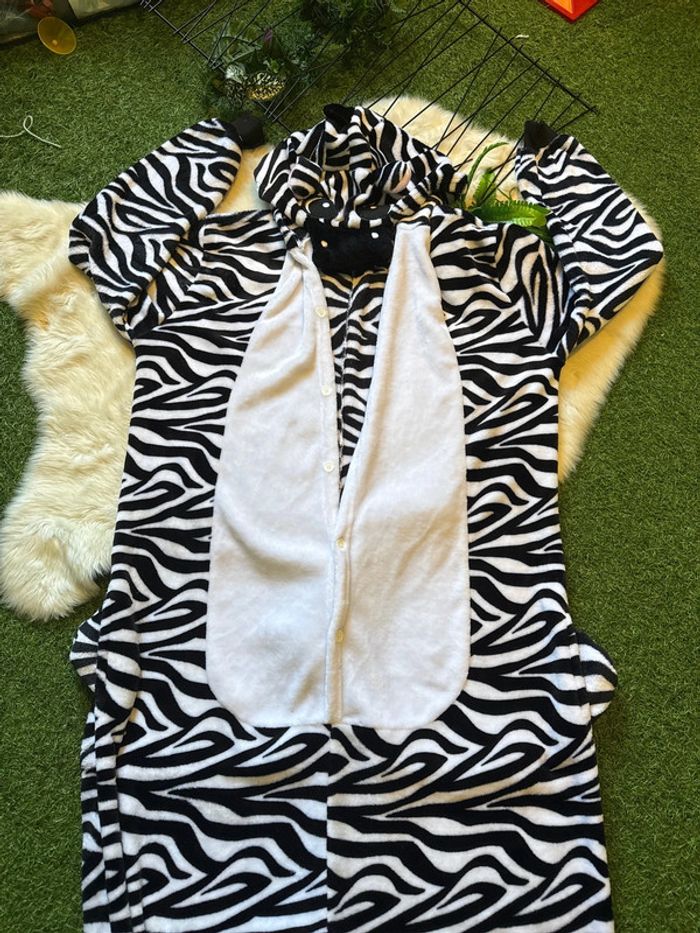 Pyjama zèbres MIXTE Taille XL - photo numéro 3